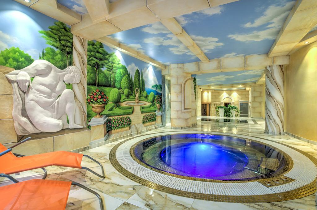 Hotel Krolewski Janów Lubelski Exteriör bild