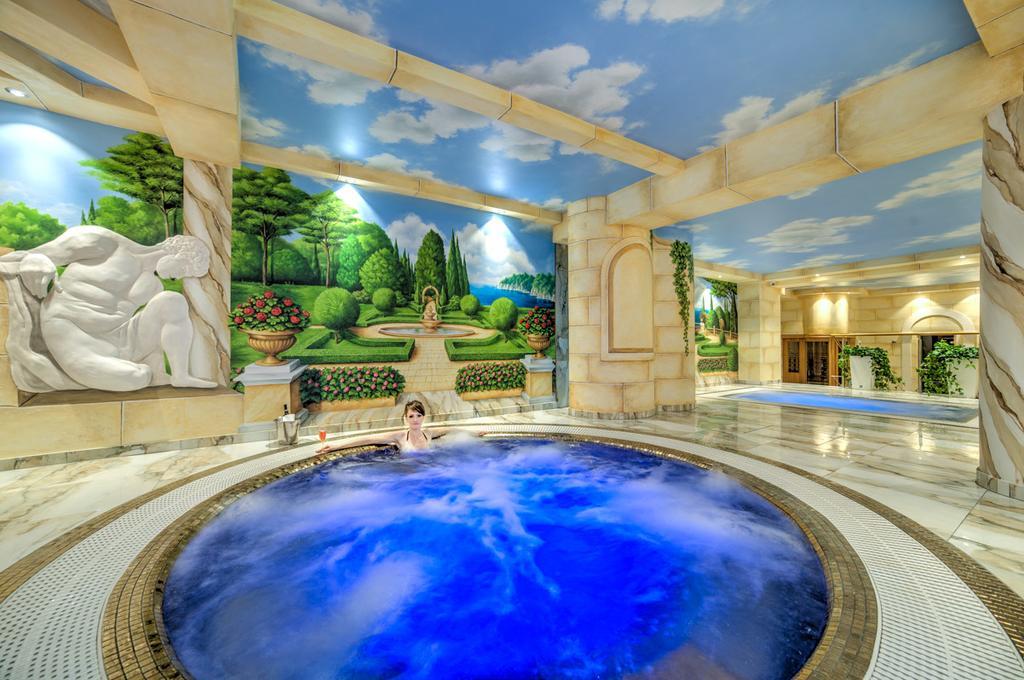 Hotel Krolewski Janów Lubelski Exteriör bild