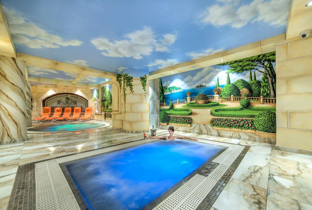 Hotel Krolewski Janów Lubelski Exteriör bild