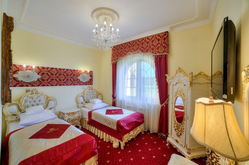 Hotel Krolewski Janów Lubelski Exteriör bild