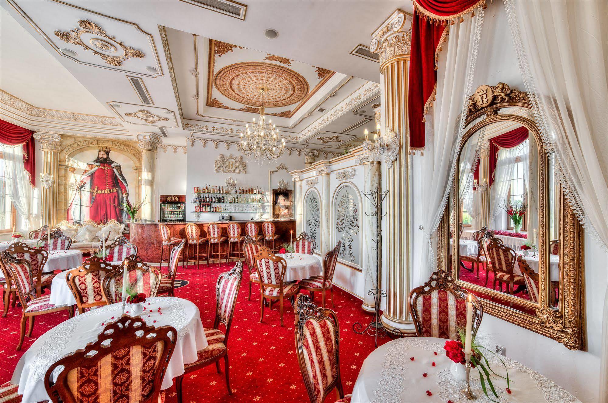 Hotel Krolewski Janów Lubelski Exteriör bild